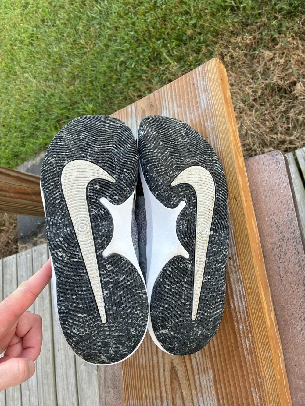Nike Men's Gray and Black basketball Shoes